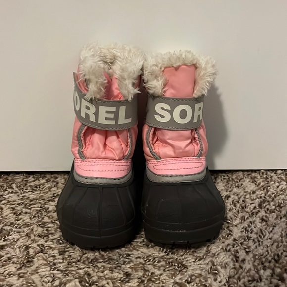 Sorel Other - Sorrel pink baby snow boots.
